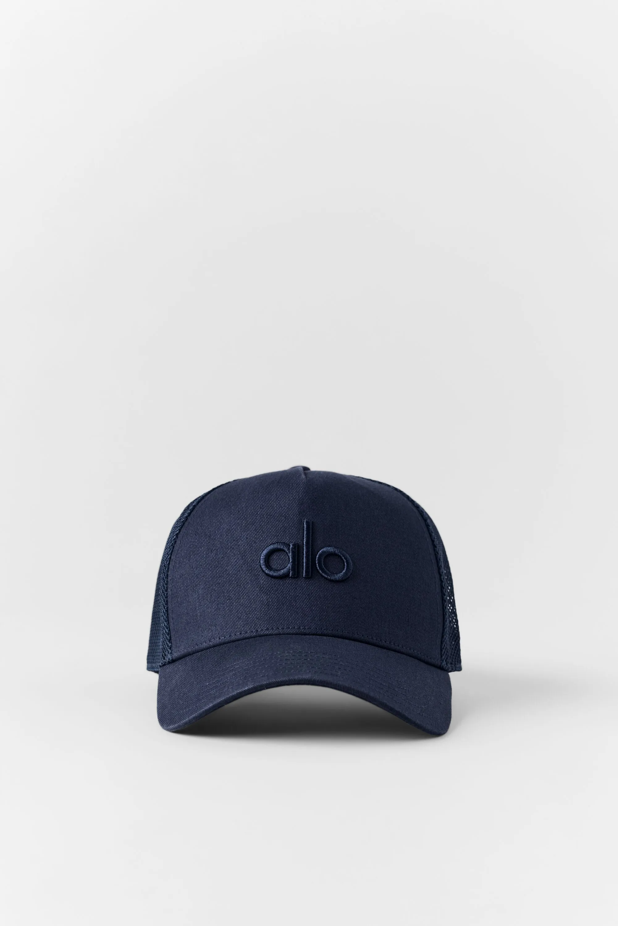 Boné District Trucker